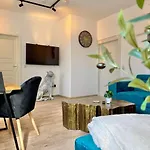Helles Super Zentral Mit Gratis Stellplaetzen N162