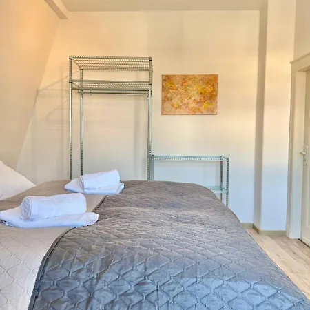 Helles Super Zentral Mit Gratis Stellplaetzen N162 *