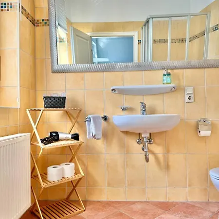 Helles Super Zentral Mit Gratis Stellplaetzen N162 *