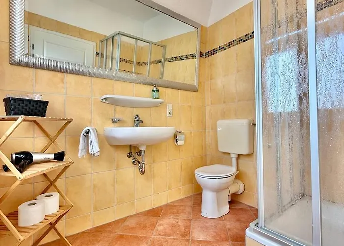 Helles Super Zentral Mit Gratis Stellplaetzen N162 *