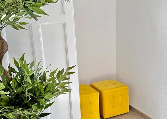 Helles Super Zentral Mit Gratis Stellplaetzen N162 Appartement